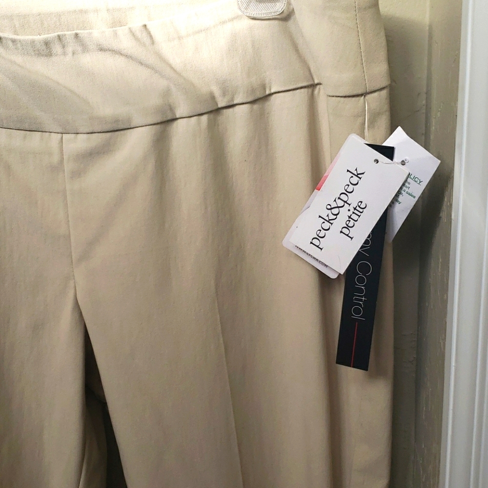 NWT Khaki colored Peck & Peck dress pants sz 10